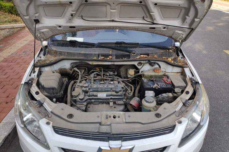 Used Chevrolet Sail 2013 Sedan 1.4L Manual Ideal Edition Engine Bay