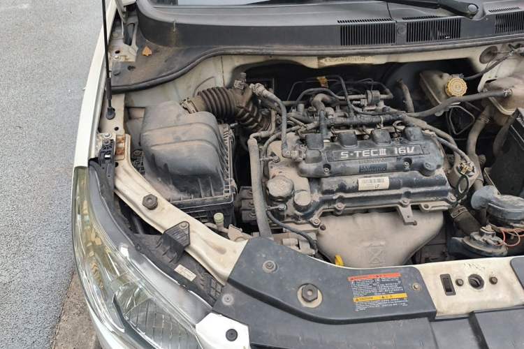 Used Chevrolet Sail 2013 Sedan 1.4L Manual - Youyi Happiness Edition Engine Bay Right