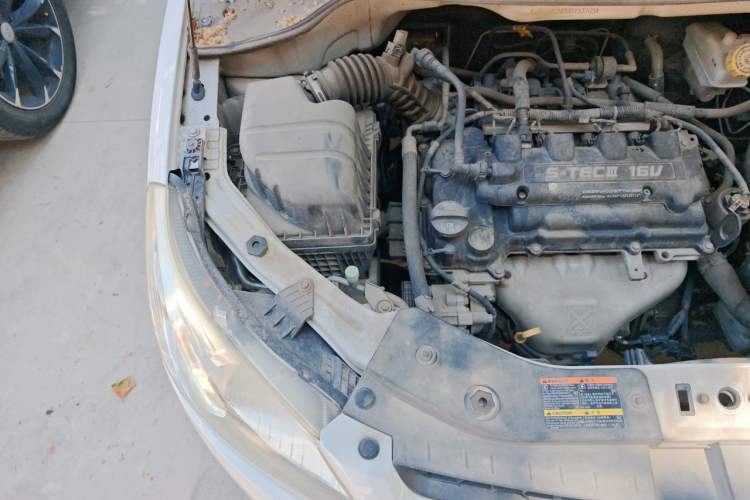 Used Chevrolet Sail 2013 Sedan 1.4L AMT Enjoy Edition Engine Bay Right