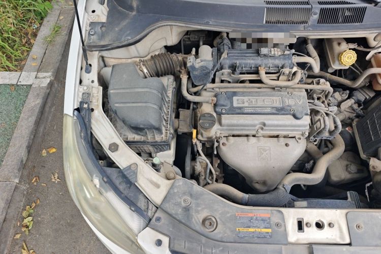 Used Chevrolet Sail 2013 Sedan 1.2L AMT Ideal Edition Engine Bay Right