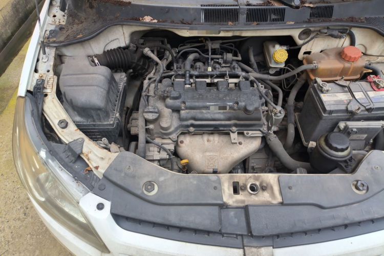 Used Chevrolet Sail 2013 Sedan 1.4L Manual - Youyi Happiness Edition Engine Bay Right