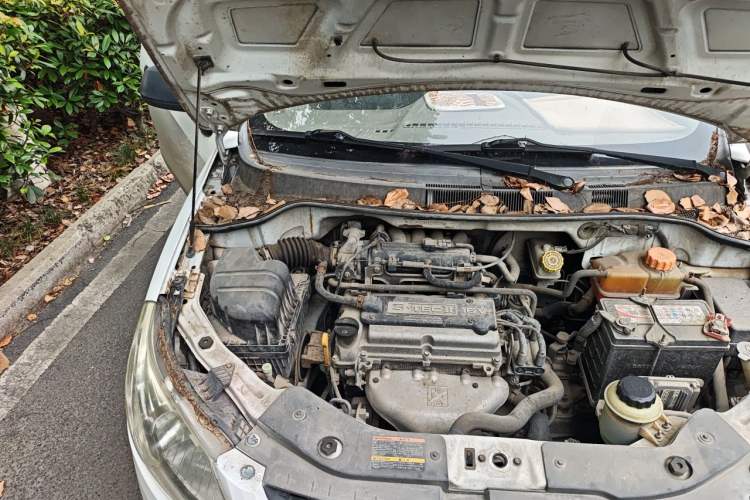 Used Chevrolet Sail 2013 Sedan 1.2L Manual Warm Edition Engine Bay Right