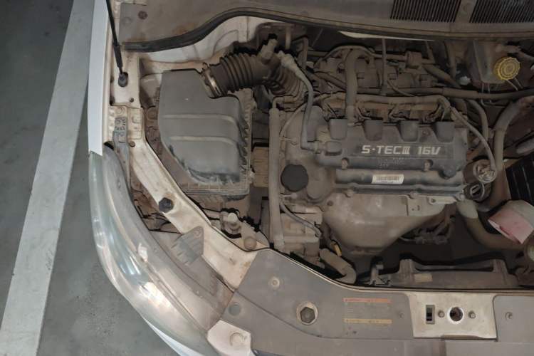 Used Chevrolet Sail 2013 Sedan 1.4L Manual - Youyi Happiness Edition Engine Bay Right