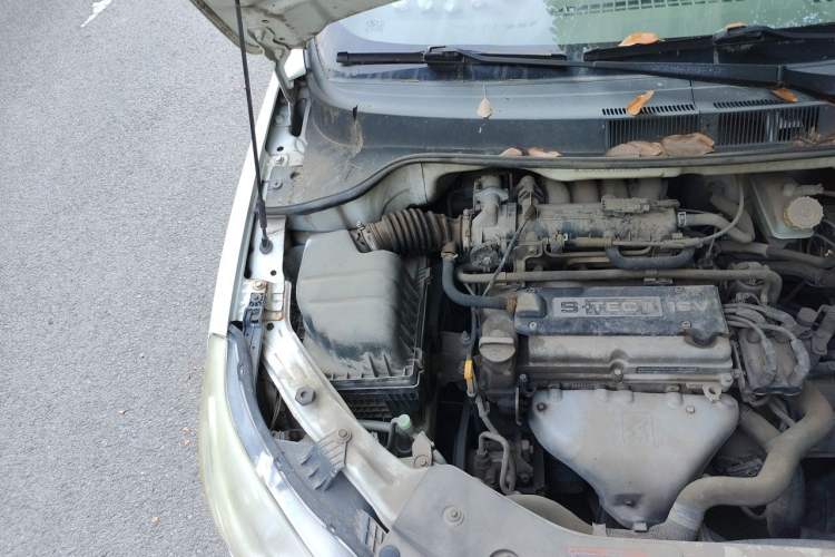Used Chevrolet Sail 2013 Sedan 1.2L Manual Fashionable Happiness Edition Engine Bay Right