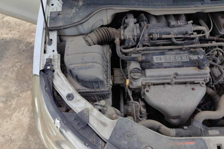 Used Chevrolet Sail 2013 Sedan 1.2L Manual Fashionable Happiness Edition Engine Bay Right