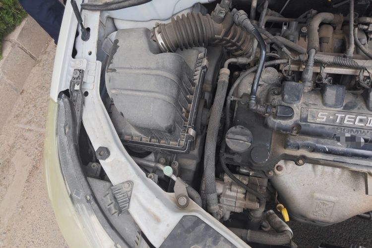 Used Chevrolet Sail 2013 Sedan 1.4L Manual Ideal Happiness Edition Engine Bay Right