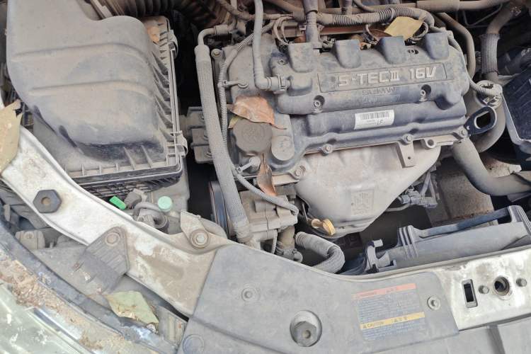 Used Chevrolet Sail 2013 Sedan 1.4L Manual - Youyi Happiness Edition Engine Bay Right
