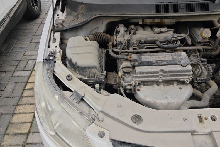 Used Chevrolet Sail  Engine Bay Right