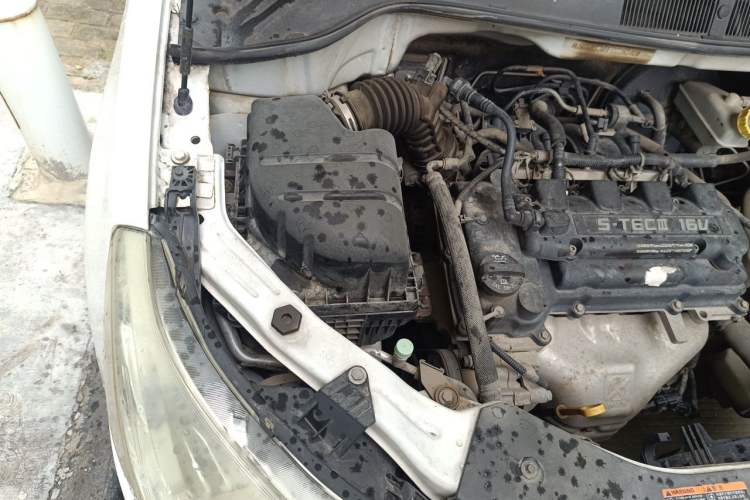 Used Chevrolet Sail 2013 Sedan 1.4L AMT Enjoy Edition Engine Bay Right