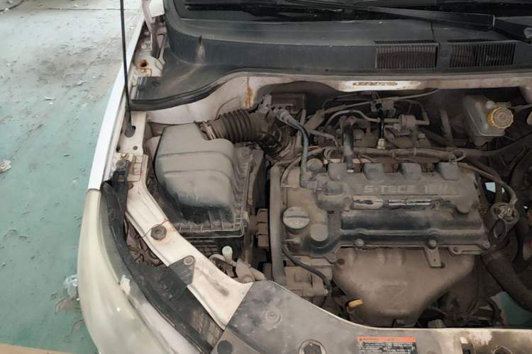 Used Chevrolet Sail 2013 Sedan 1.4L Manual Elegance Edition Engine Bay Right