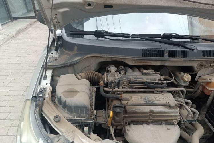 Used Chevrolet Sail 2013 Sedan 1.2L Manual Warm Edition Engine Bay Right