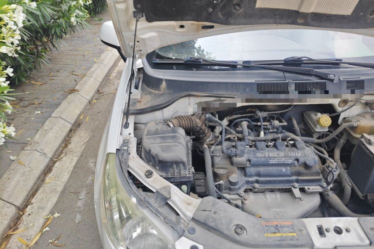 Used Chevrolet Sail 2013 Sedan 1.4L Manual Ideal Happiness Edition Engine Bay Right