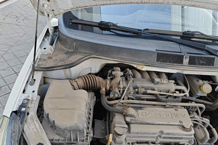 Used Chevrolet Sail 2013 Sedan 1.2L Manual Fashionable Happiness Edition Engine Bay Right