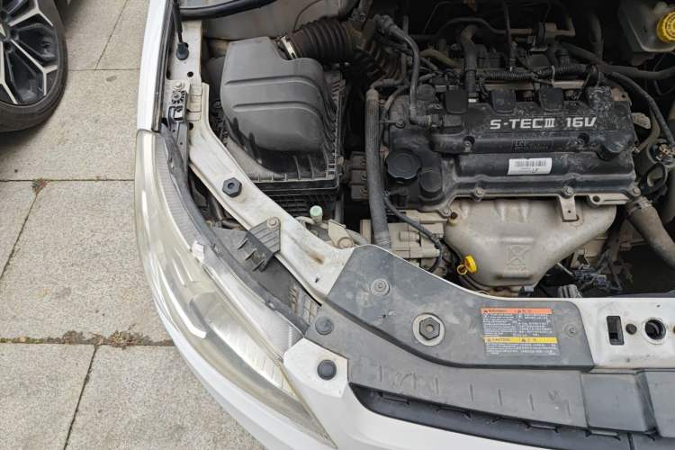 Used Chevrolet Sail 2013 Hatchback 1.4L Manual Enjoyment Edition Engine Bay Right
