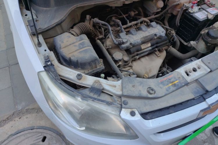 Used Chevrolet Sail 2013 Sedan 1.4L Manual - Youyi Happiness Edition Engine Bay Right