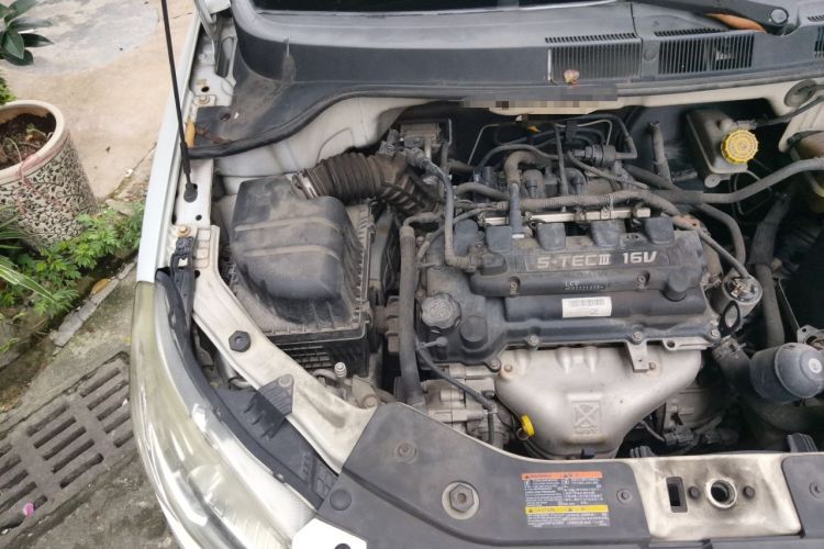 Used Chevrolet Sail 2013 Sedan 1.4L AMT Enjoy Edition Engine Bay Right
