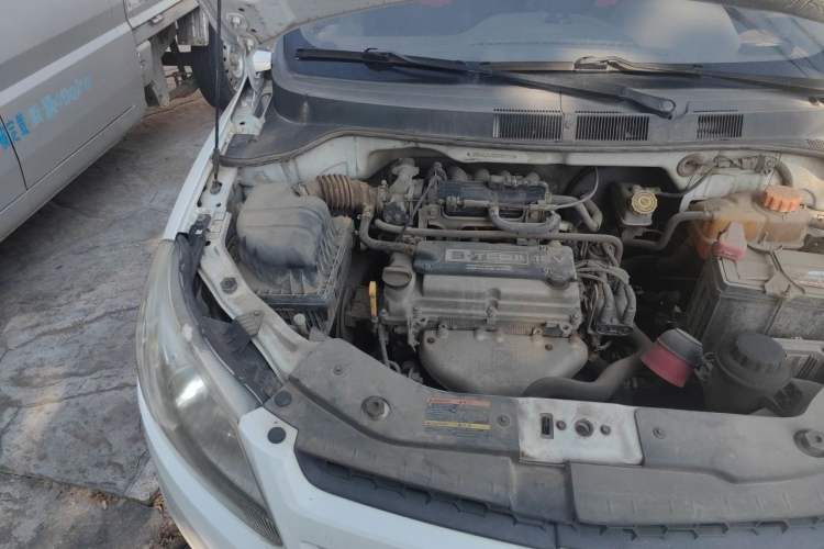 Used Chevrolet Sail 2013 Sedan 1.2L Manual Fashionable Happiness Edition Engine Bay Right