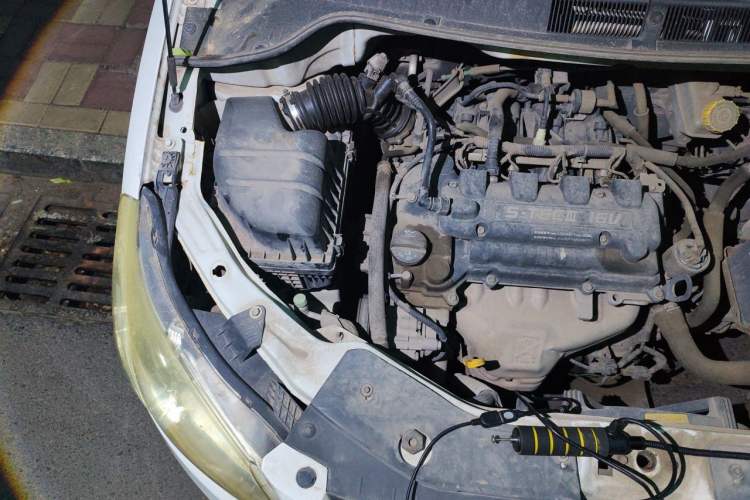 Used Chevrolet Sail 2013 Sedan 1.4L Manual Ideal Happiness Edition Engine Bay Right