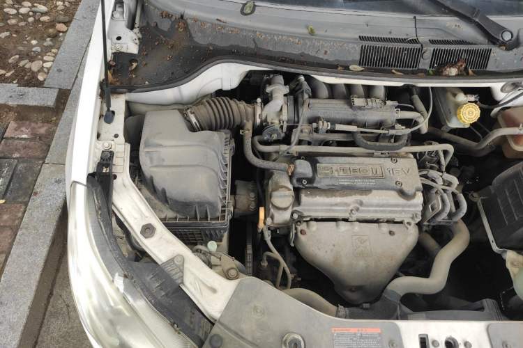 Used Chevrolet Sail 2013 Sedan 1.2L Manual Fashion Edition Engine Bay Right