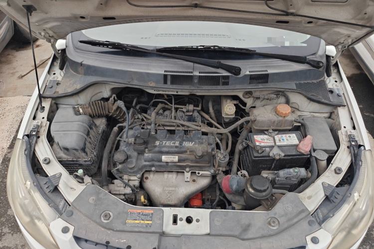 Used Chevrolet Sail 2013 Sedan 1.4L AMT Enjoy Edition Engine Bay