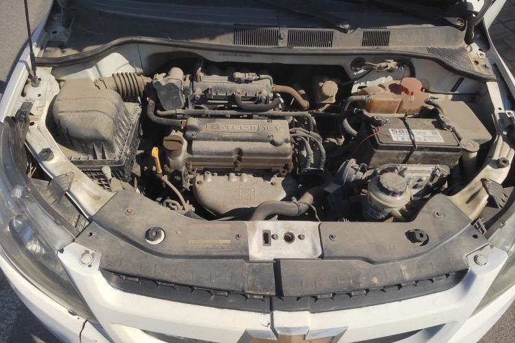 Used Chevrolet Sail 2013 Sedan 1.2L AMT Ideal Edition Engine Bay