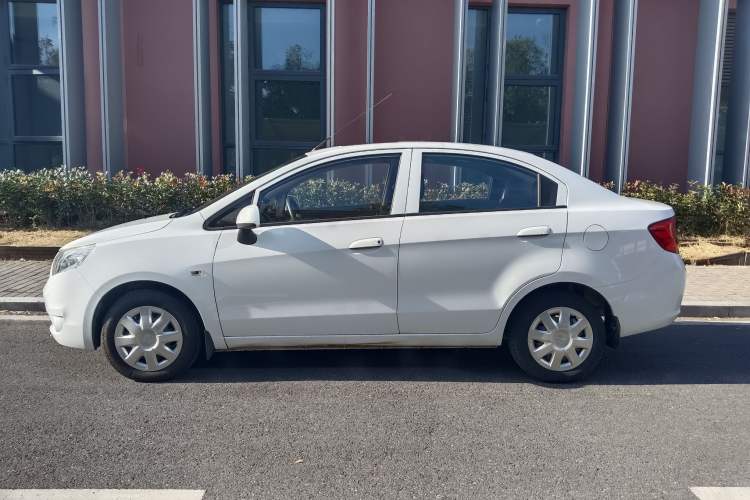 Used Chevrolet Sail 2013 Sedan 1.4L Manual - Youyi Happiness Edition Exterior 3