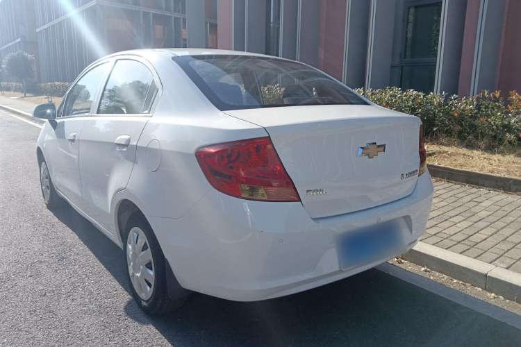 Used Chevrolet Sail 2013 Sedan 1.4L Manual - Youyi Happiness Edition Exterior 4