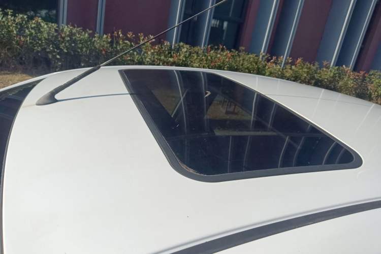 Used Chevrolet Sail 2013 Sedan 1.4L Manual - Youyi Happiness Edition Exterior 9