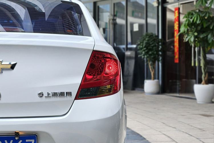 Used Chevrolet Sail 2013 Sedan 1.2L AMT Ideal Edition Exterior 9