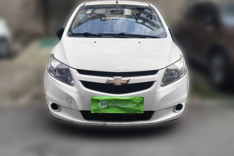 Used Chevrolet Sail 2013 Sedan 1.2L Manual Fashionable Happiness Edition Front