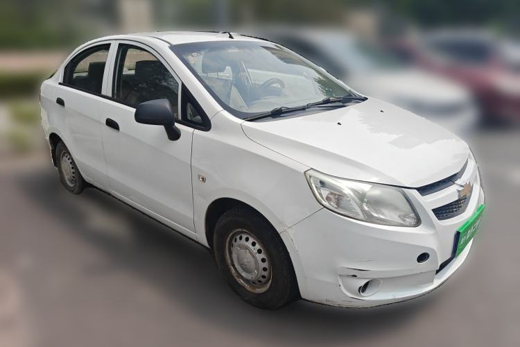 Used Chevrolet Sail 2013 Sedan 1.2L Manual Warm Edition Front Right 45 Deg