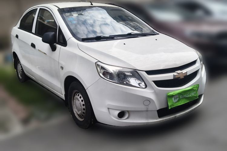 Used Chevrolet Sail 2013 Sedan 1.2L Manual Fashionable Happiness Edition Front Right 45 Deg