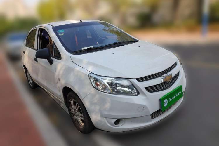 Used Chevrolet Sail 2013 Sedan 1.4L Manual Ideal Edition Front Right 45 Deg