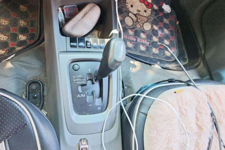 Used Chevrolet Sail 2013 Sedan 1.4L AMT Enjoy Edition Gear Lever