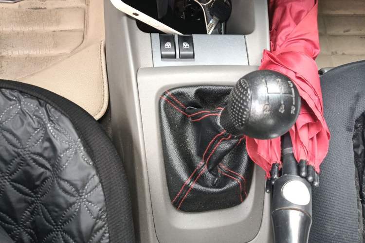 Used Chevrolet Sail 2013 Sedan 1.2L Manual Fashion Edition Gear Lever