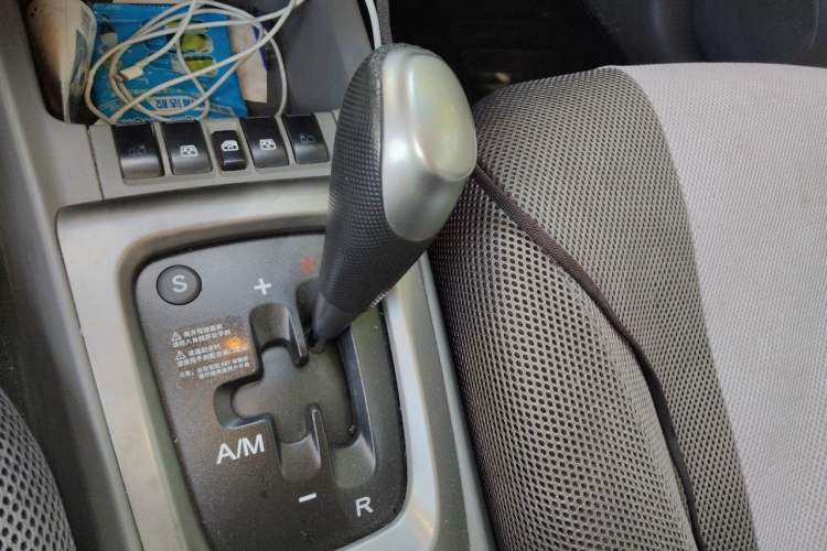 Used Chevrolet Sail 2013 Sedan 1.4L AMT Enjoy Edition Gear Lever