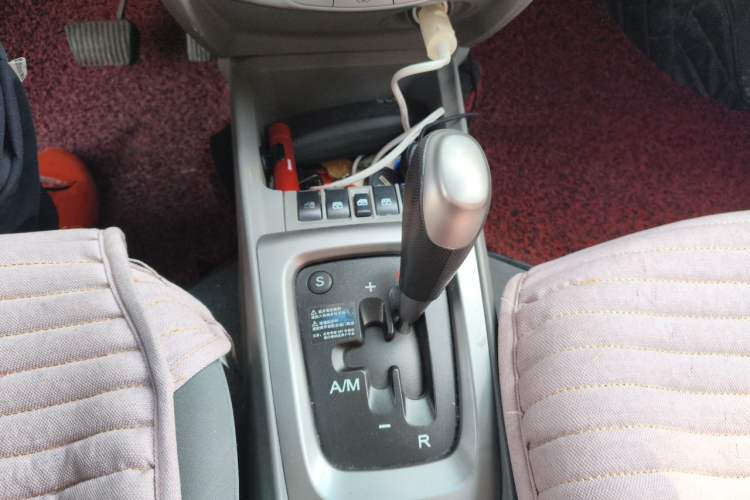 Used Chevrolet Sail 2013 Sedan 1.4L AMT Enjoy Edition Gear Lever