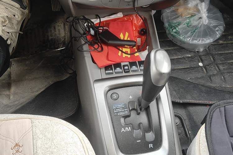 Used Chevrolet Sail 2013 Sedan 1.4L AMT Enjoy Edition Gear Lever