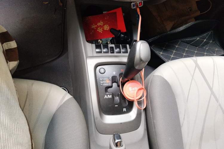 Used Chevrolet Sail 2013 Sedan 1.4L AMT Enjoy Edition Gear Lever