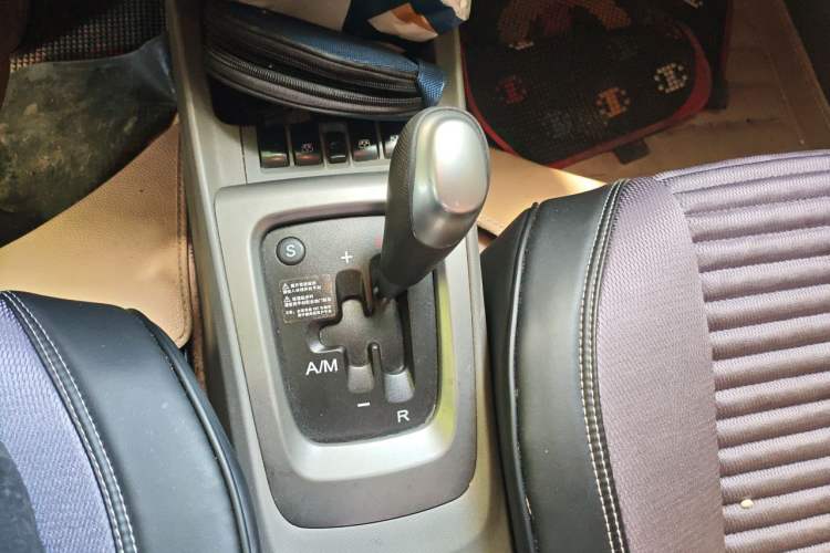 Used Chevrolet Sail 2013 Sedan 1.4L AMT Enjoy Edition Gear Lever