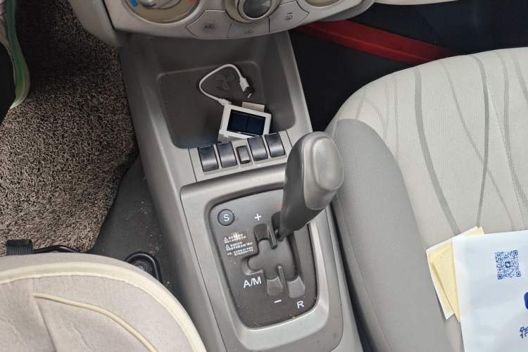 Used Chevrolet Sail 2013 Sedan 1.4L AMT Enjoy Edition Gear Lever