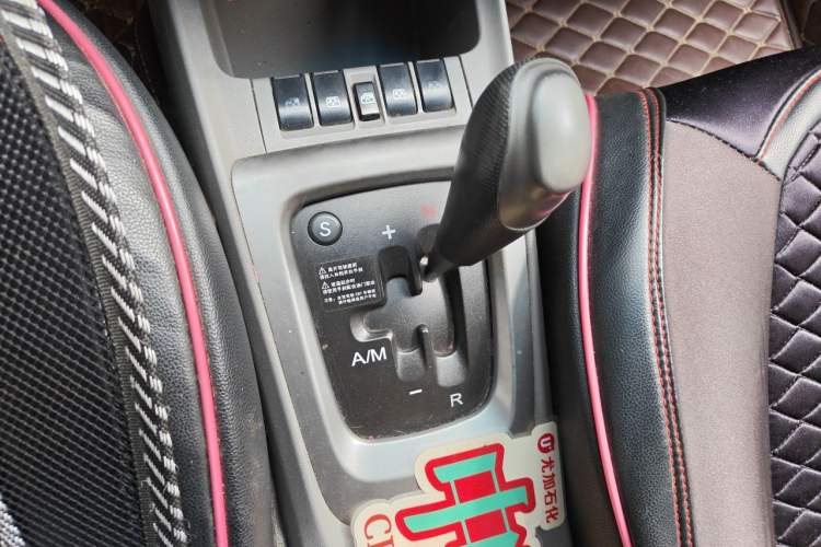 Used Chevrolet Sail 2013 Sedan 1.4L AMT Enjoy Edition Gear Lever