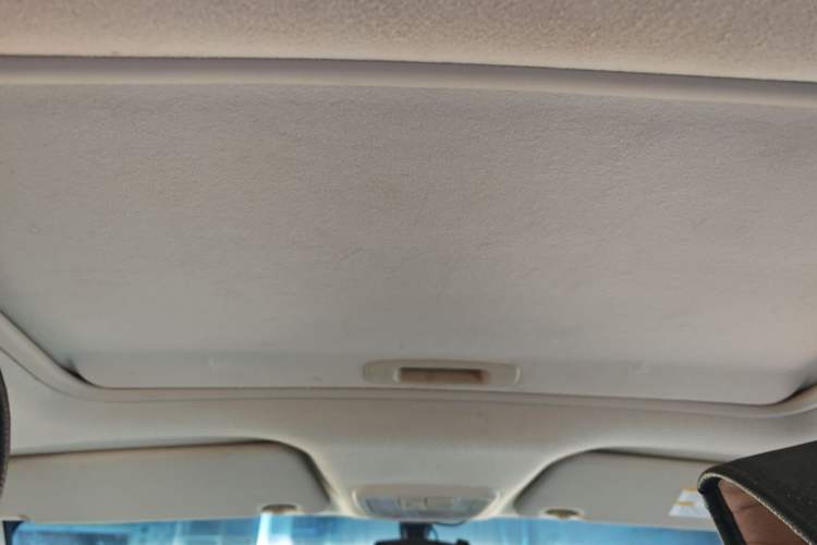 Used Chevrolet Sail 2013 Sedan 1.4L AMT Enjoy Edition Headliner