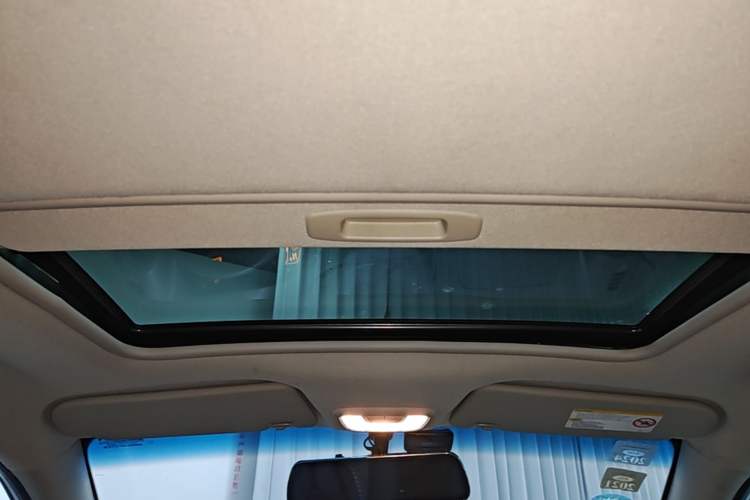 Used Chevrolet Sail 2013 Sedan 1.4L AMT Enjoy Edition Headliner