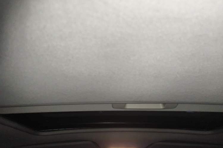 Used Chevrolet Sail 2013 Sedan 1.4L AMT Enjoy Edition Headliner