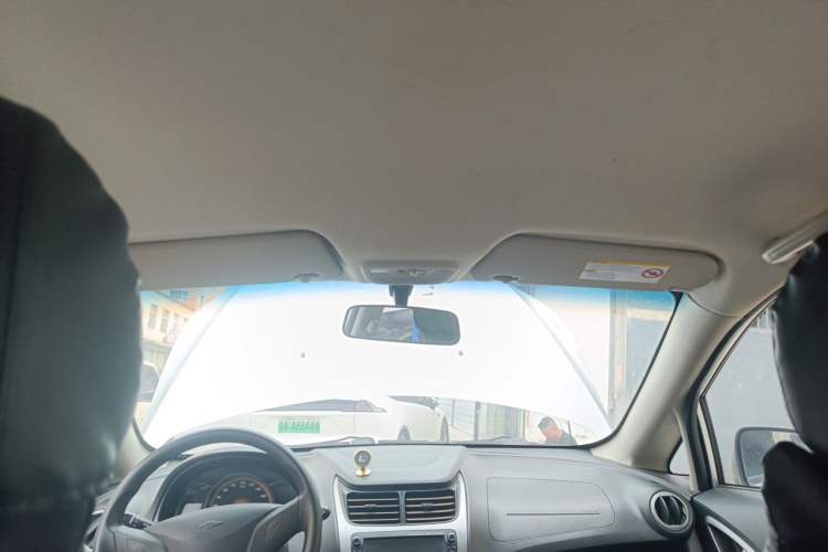 Used Chevrolet Sail 2013 Sedan 1.2L Manual Warm Edition Headliner