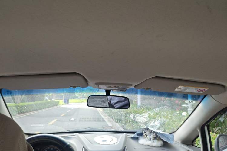 Used Chevrolet Sail 2013 Hatchback 1.2L Manual Warm Edition Headliner