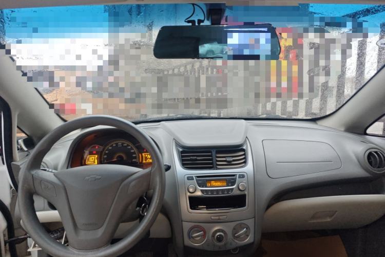 Used Chevrolet Sail 2013 Sedan 1.2L AMT Ideal Edition Headliner