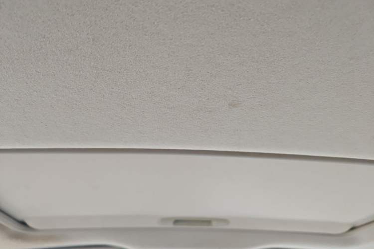 Used Chevrolet Sail 2013 Sedan 1.4L Manual - Youyi Happiness Edition Headliner