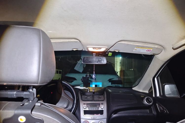 Used Chevrolet Sail 2013 Sedan 1.4L Manual Ideal Happiness Edition Headliner